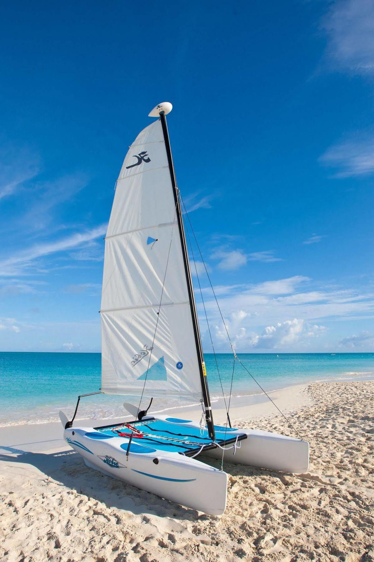 Royal West Indies グレイス・ベイ エクステリア 写真